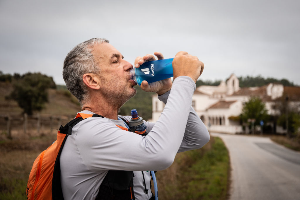 Mauro Chasilew com as Deuter Streamer Flask