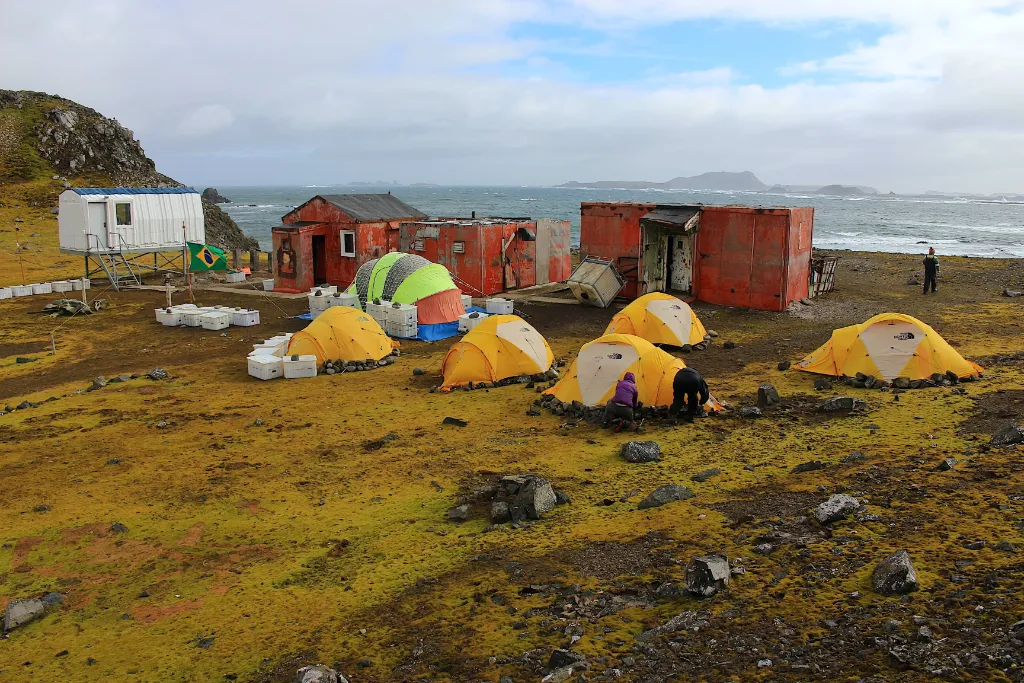 Acampamento na Antártica