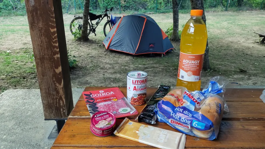 Campings oferecem serviço de mercado, ideal para evitar ter que se deslocar para a cidade para fazer compras